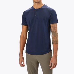 CUTS AO Henley Curve-Hem Short Sleeve Shirt Men’s Size Large Blue Casual.  21